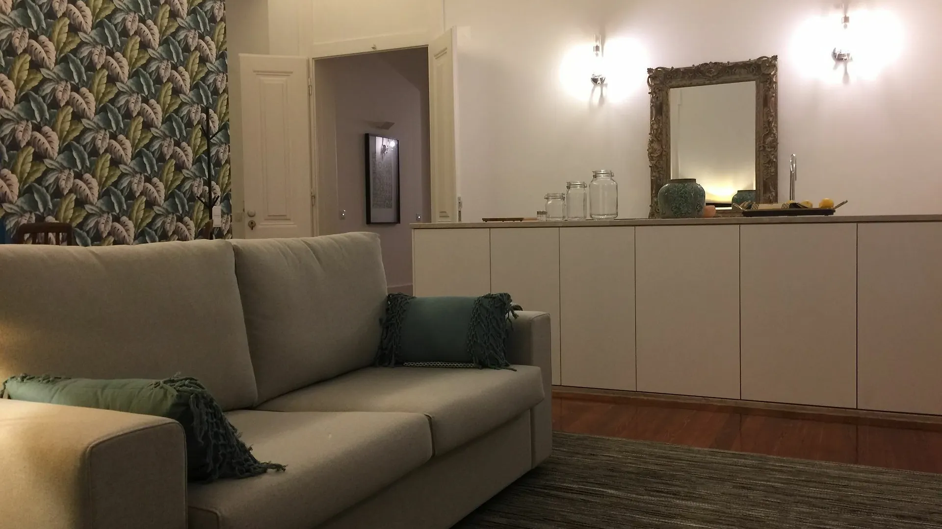 ליסבון Sweet Inn Apartment - Chiado Luxury פורטוגל